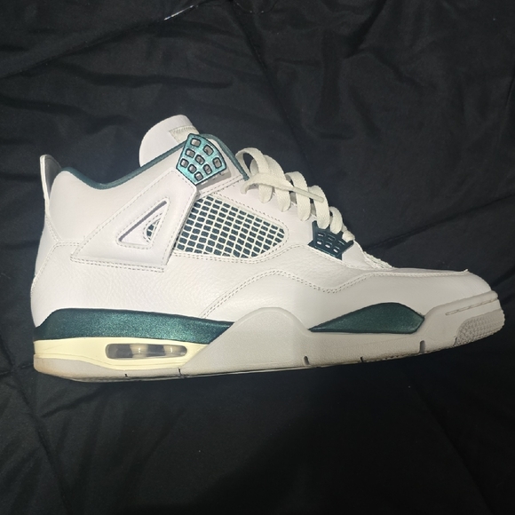 Jordan Other - Jordan White and Green Sneakers